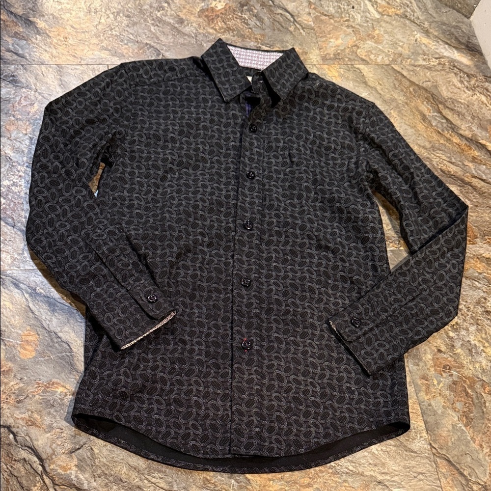 Boys size 6 dress shirt